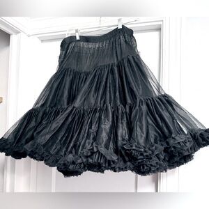 Malcomodes Medium Black Tulle Petticoat